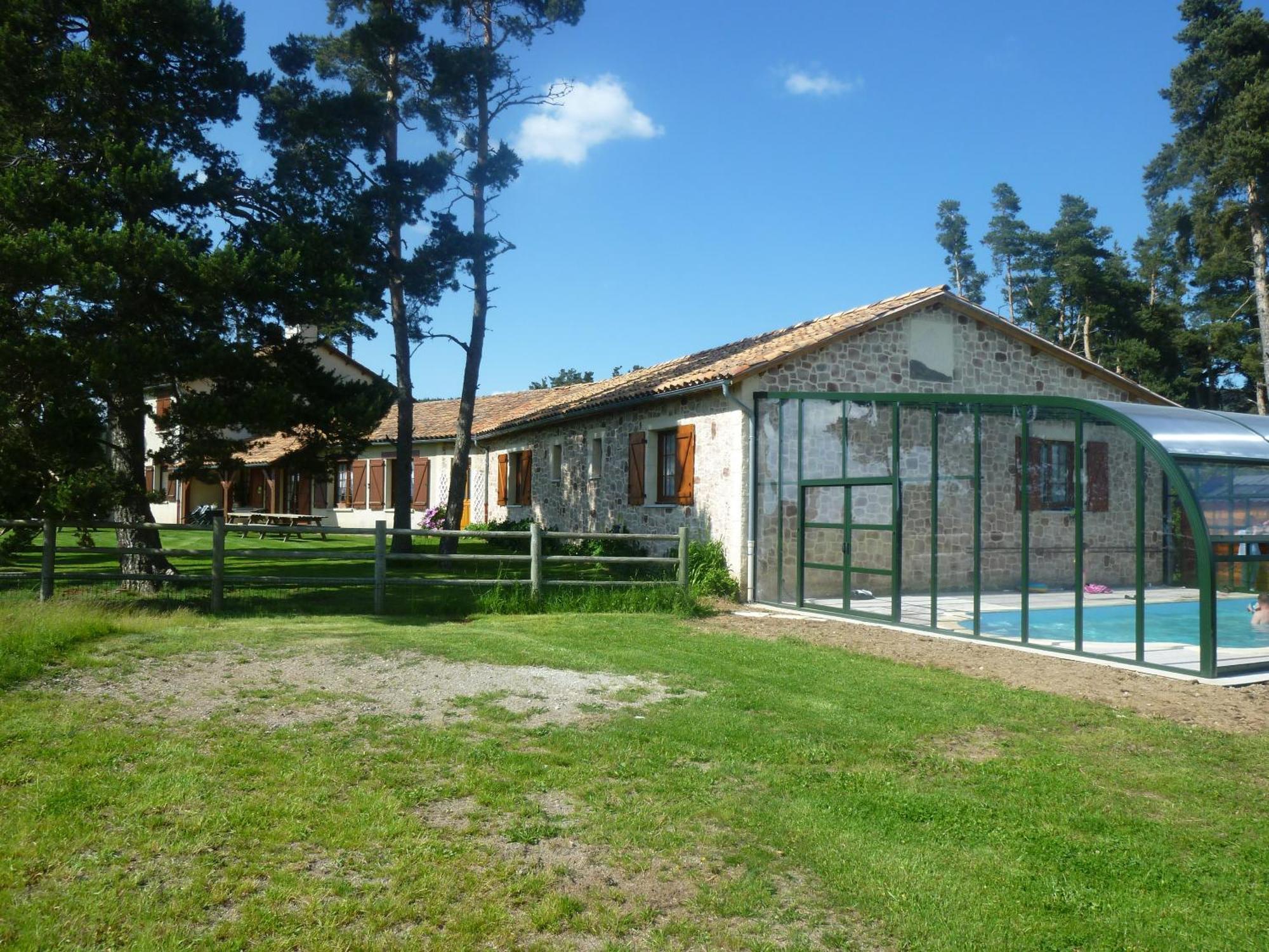 Auberge Les Volpilieres Ruynes-en-Margeride Екстериор снимка