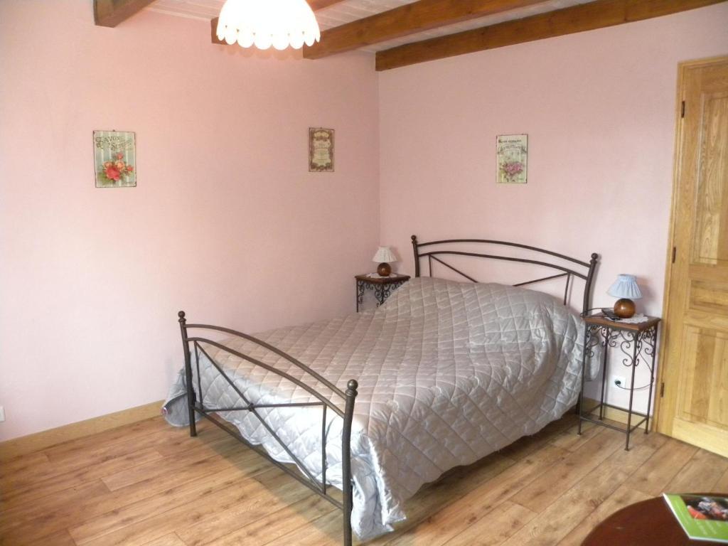Auberge Les Volpilieres Ruynes-en-Margeride Стая снимка